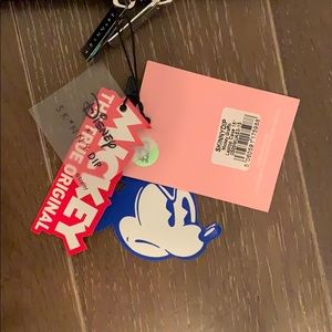 Disney Accessories - Disney x Skinnydip Mickey Graffiti 15” Laptop case Disney Accessories - Disney x Skinnydip Mickey Graffiti 15” Laptop case